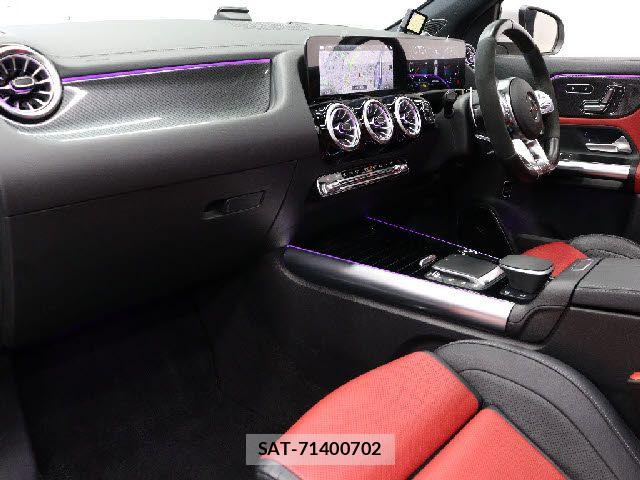 Mercedes Benz GLA-CLASS 2023-07 8525668-15
