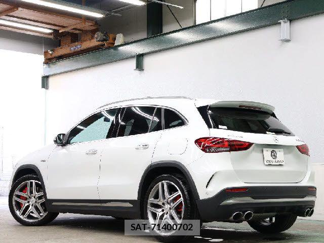 Mercedes Benz GLA-CLASS 2023-07 8525668-2