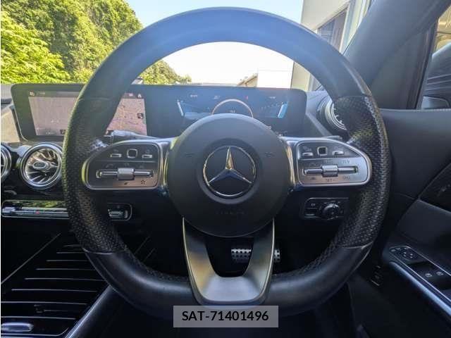 Mercedes Benz GLA-CLASS 2021-02 8627608-16