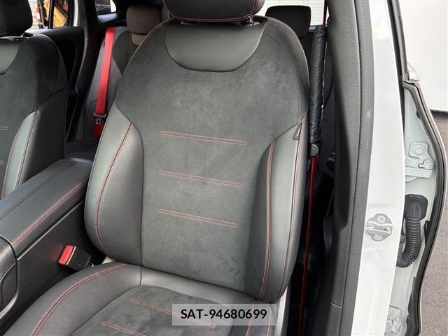 Mercedes Benz GLA-CLASS 2021-02 8743717-11