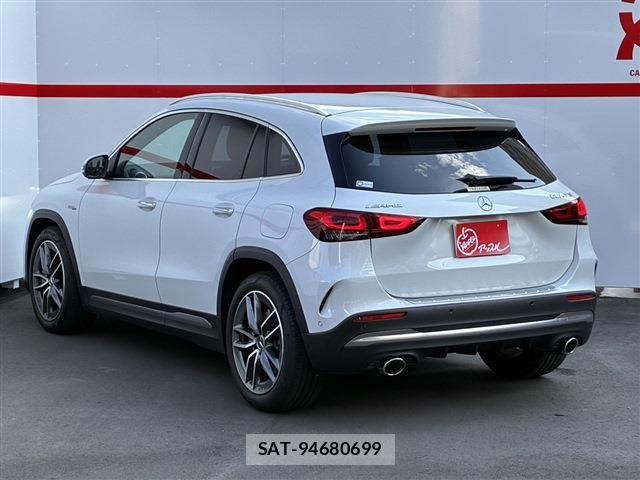 Mercedes Benz GLA-CLASS 2021-02 8743717-2