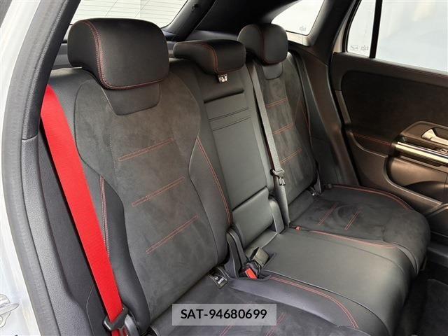Mercedes Benz GLA-CLASS 2021-02 8743717-7