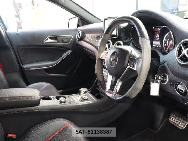 Mercedes Benz GLA-CLASS 2015-01 8830177-11
