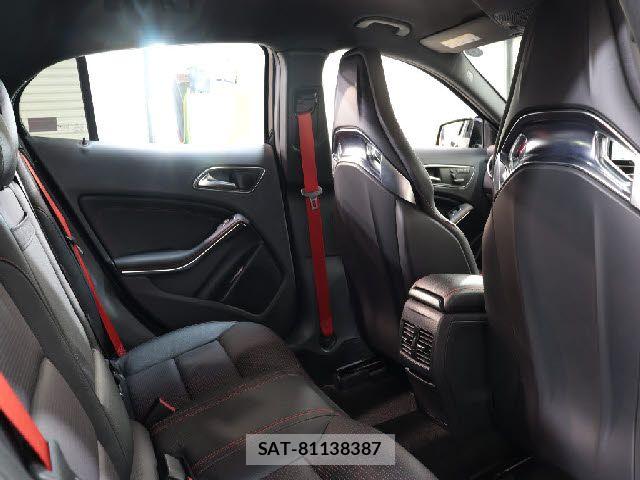 Mercedes Benz GLA-CLASS 2015-01 8830177-13