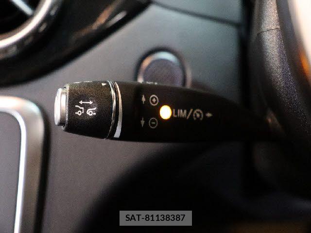 Mercedes Benz GLA-CLASS 2015-01 8830177-16