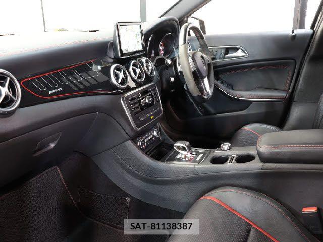 Mercedes Benz GLA-CLASS 2015-01 8830177-1