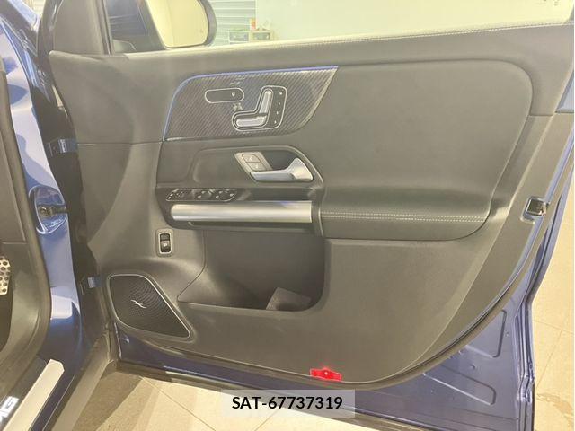 Mercedes Benz GLA-CLASS 2025-05 8880674-13
