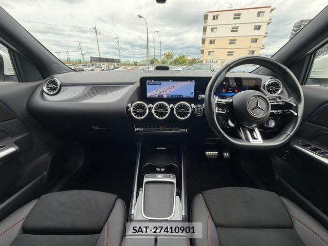 Mercedes Benz GLA-CLASS 2024-08 8883887-10