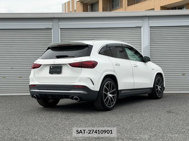 Mercedes Benz GLA-CLASS 2024-08 8883887-2