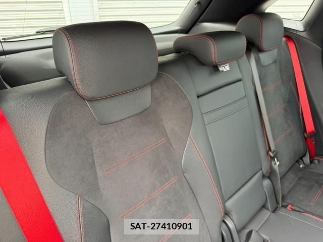 Mercedes Benz GLA-CLASS 2024-08 8883887-4