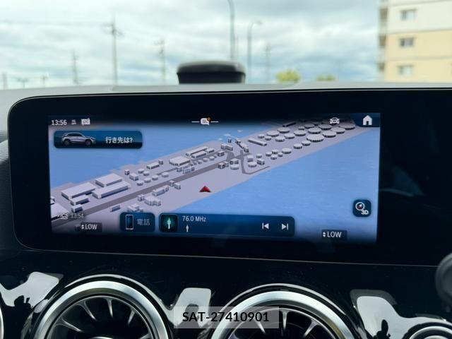Mercedes Benz GLA-CLASS 2024-08 8883887-5