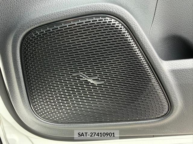 Mercedes Benz GLA-CLASS 2024-08 8883887-8