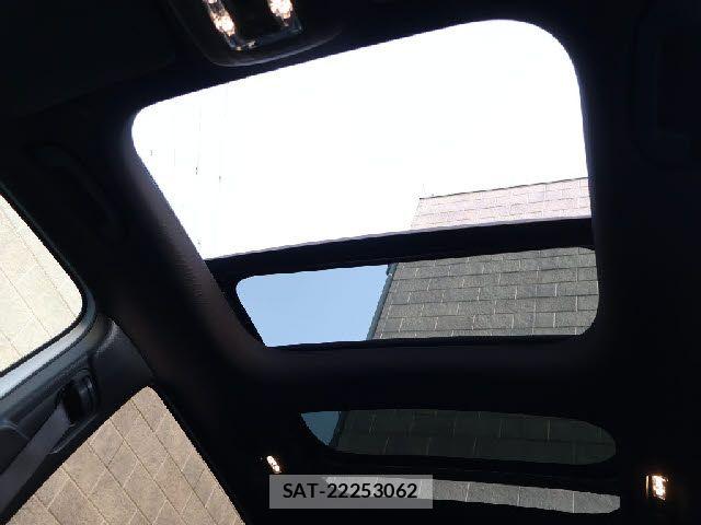 Mercedes Benz GLB-CLASS 2022-04 6012546-16