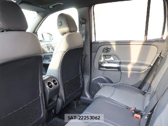 Mercedes Benz GLB-CLASS 2022-04 6012546-3