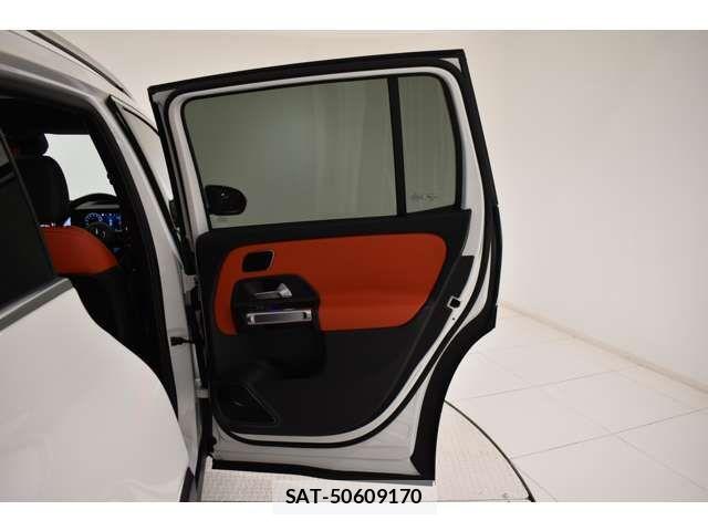 Mercedes Benz GLB-CLASS 2025-03 6613087-16