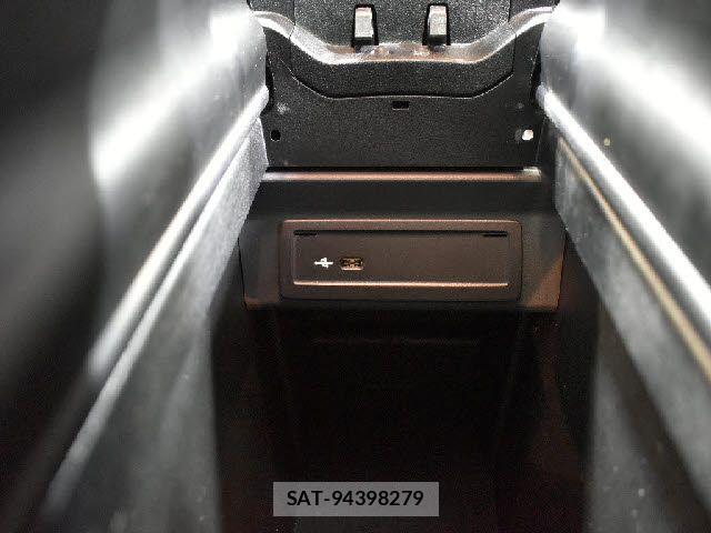 Mercedes Benz GLB-CLASS 2022-10 6908116-14