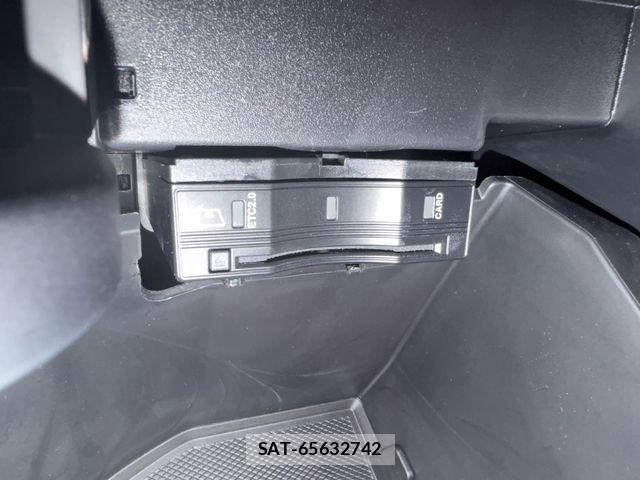 Mercedes Benz GLB-CLASS 2023-02 7059410-15