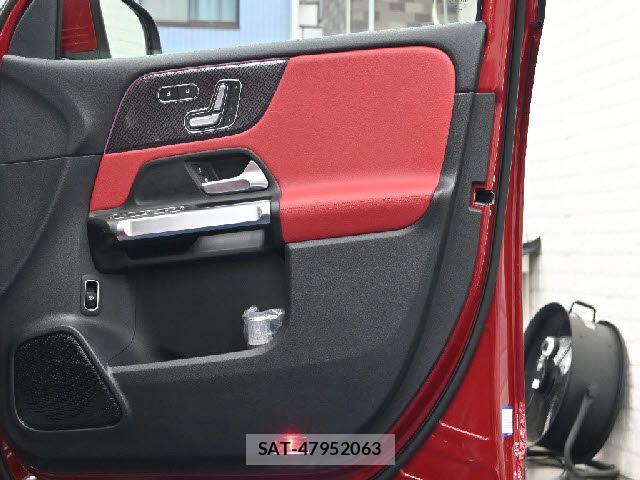 Mercedes Benz GLB-CLASS 2021-12 8036620-20
