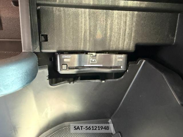 Mercedes Benz GLB-CLASS 2025-03 8627609-12