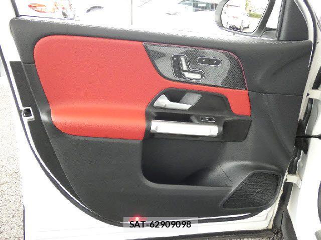 Mercedes Benz GLB-CLASS 2021-12 8743721-20