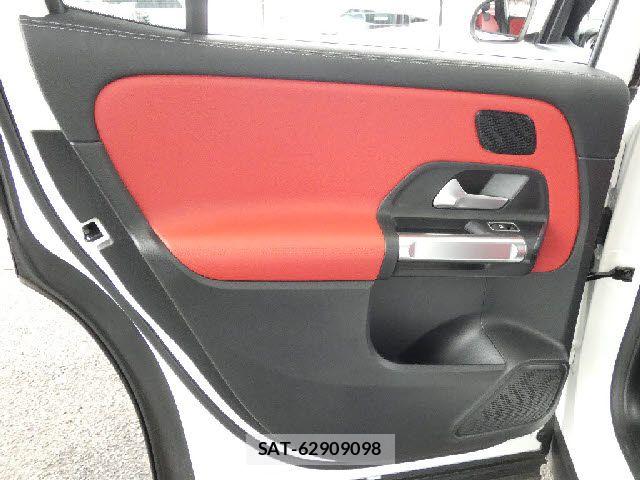 Mercedes Benz GLB-CLASS 2021-12 8743721-21
