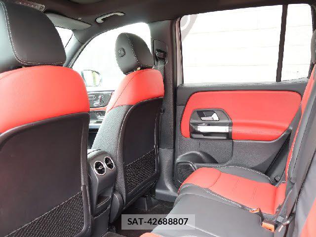 Mercedes Benz GLB-CLASS 2024-04 8880675-3