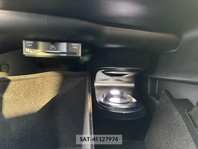 Mercedes Benz GLC-CLASS 2024-11 2963462-12