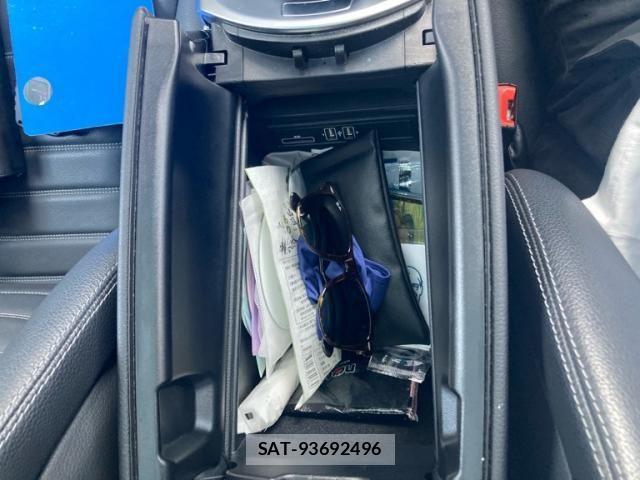 Mercedes Benz GLC-CLASS 2017-06 6908133-27