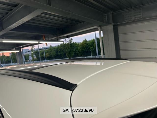 Mercedes Benz GLC-CLASS 2024-03 6908124-10