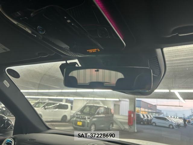 Mercedes Benz GLC-CLASS 2024-03 6908124-21