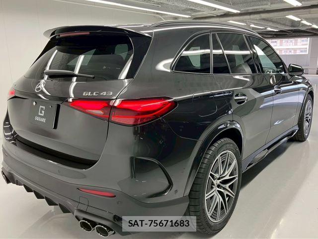 Mercedes Benz GLC-CLASS 2025-11 8100320-11