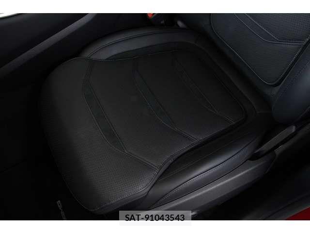 Mercedes Benz GLC-CLASS 2025-03 8131127-6