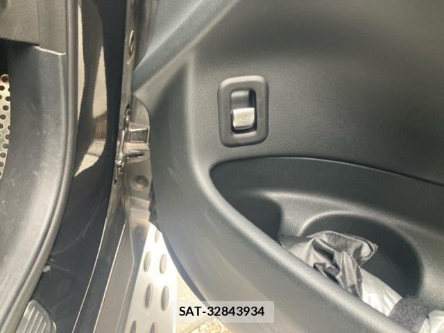 Mercedes Benz GLC-CLASS 2018-05 8562580-11