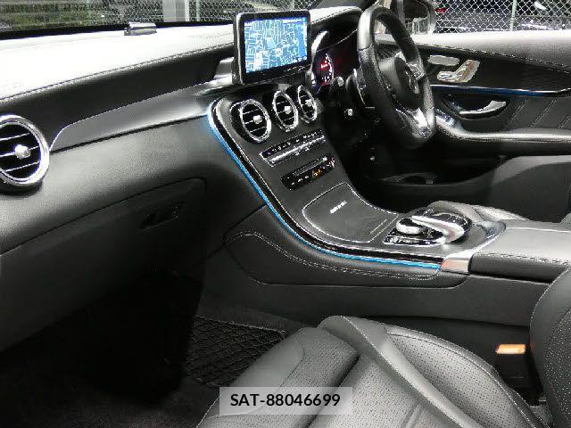Mercedes Benz GLC-CLASS 2018-06 8660120-1