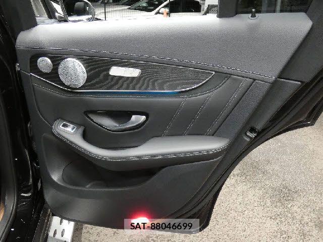 Mercedes Benz GLC-CLASS 2018-06 8660120-22