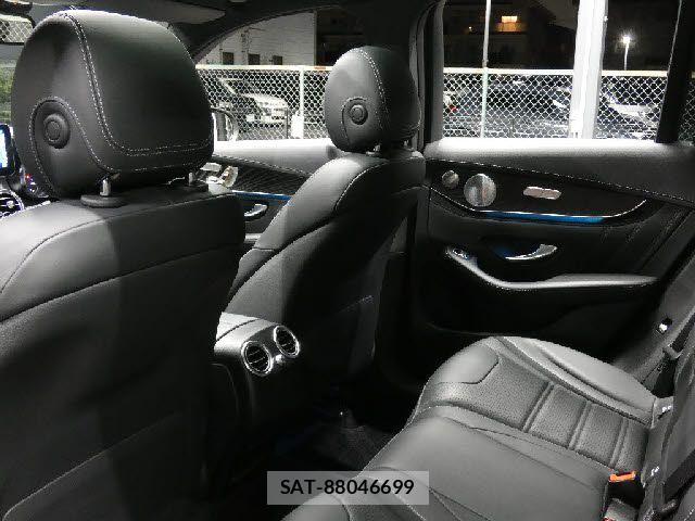 Mercedes Benz GLC-CLASS 2018-06 8660120-25