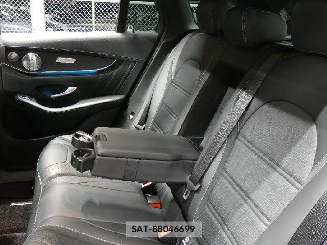Mercedes Benz GLC-CLASS 2018-06 8660120-29