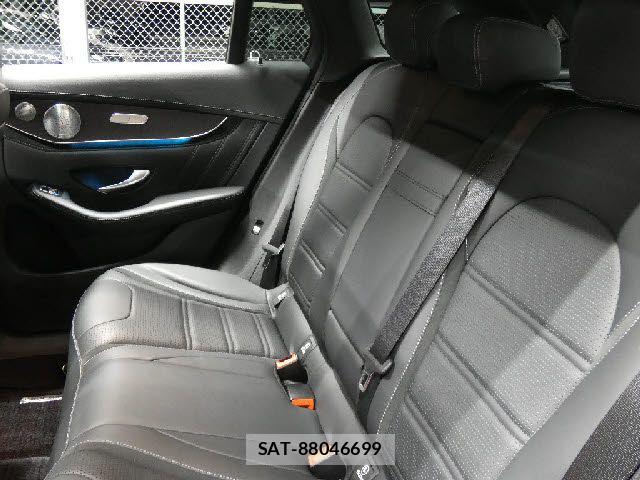 Mercedes Benz GLC-CLASS 2018-06 8660120-3