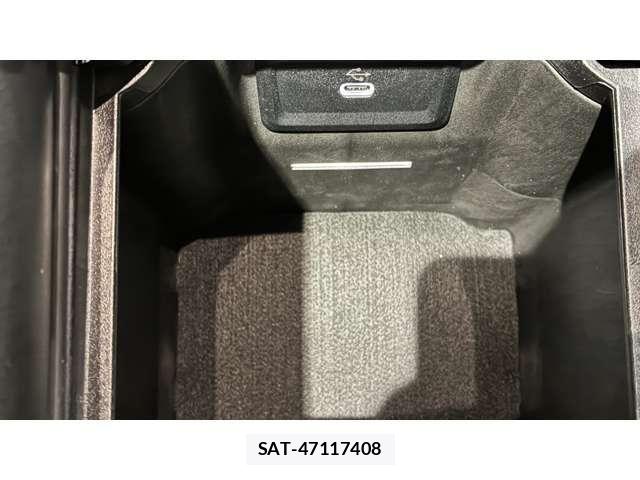 Mercedes Benz GLC-CLASS 2025-06 7501412-21