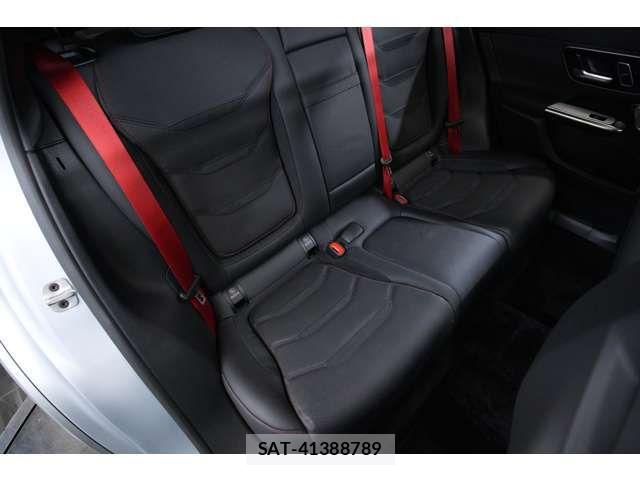 Mercedes Benz GLC-CLASS 2025-04 8562579-9