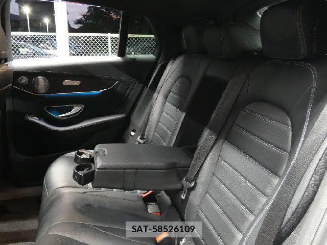 Mercedes Benz GLC-CLASS 2017-04 8660122-29