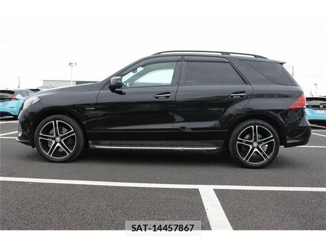 Mercedes Benz GLE-CLASS 2016-04 5871605-14