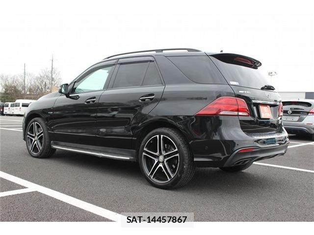 Mercedes Benz GLE-CLASS 2016-04 5871605-15