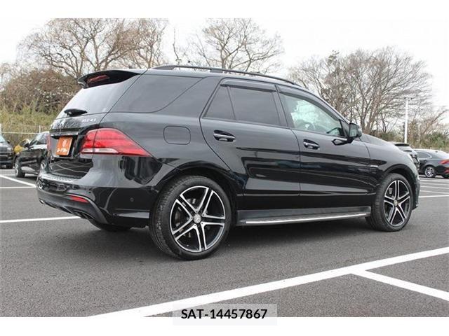 Mercedes Benz GLE-CLASS 2016-04 5871605-19