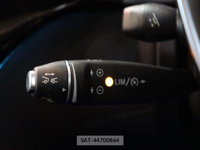 Mercedes Benz GLE-CLASS 2017-01 8208597-16
