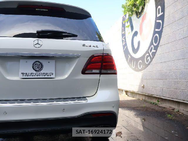 Mercedes Benz GLE-CLASS 2017-01 1319740-14