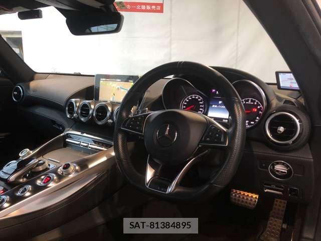 Mercedes Benz AMG GT 2016-01 1381120-10