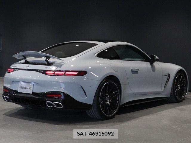 Mercedes Benz AMG GT 2025-04 2211244-10