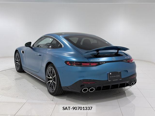 Mercedes Benz AMG GT 2025-06 3414575-3