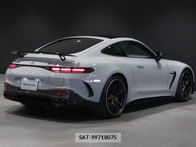 Mercedes Benz AMG GT 2025-03 3675521-14